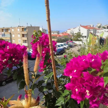 Lukas Galileo Izuzetan Apartament *